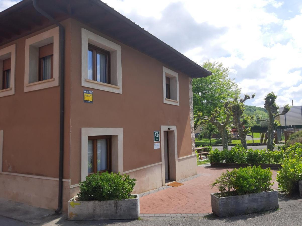 El Puentin Del Sella Con Wifi Y Parking Gratuito Apartment Cangas de Onis Luaran gambar